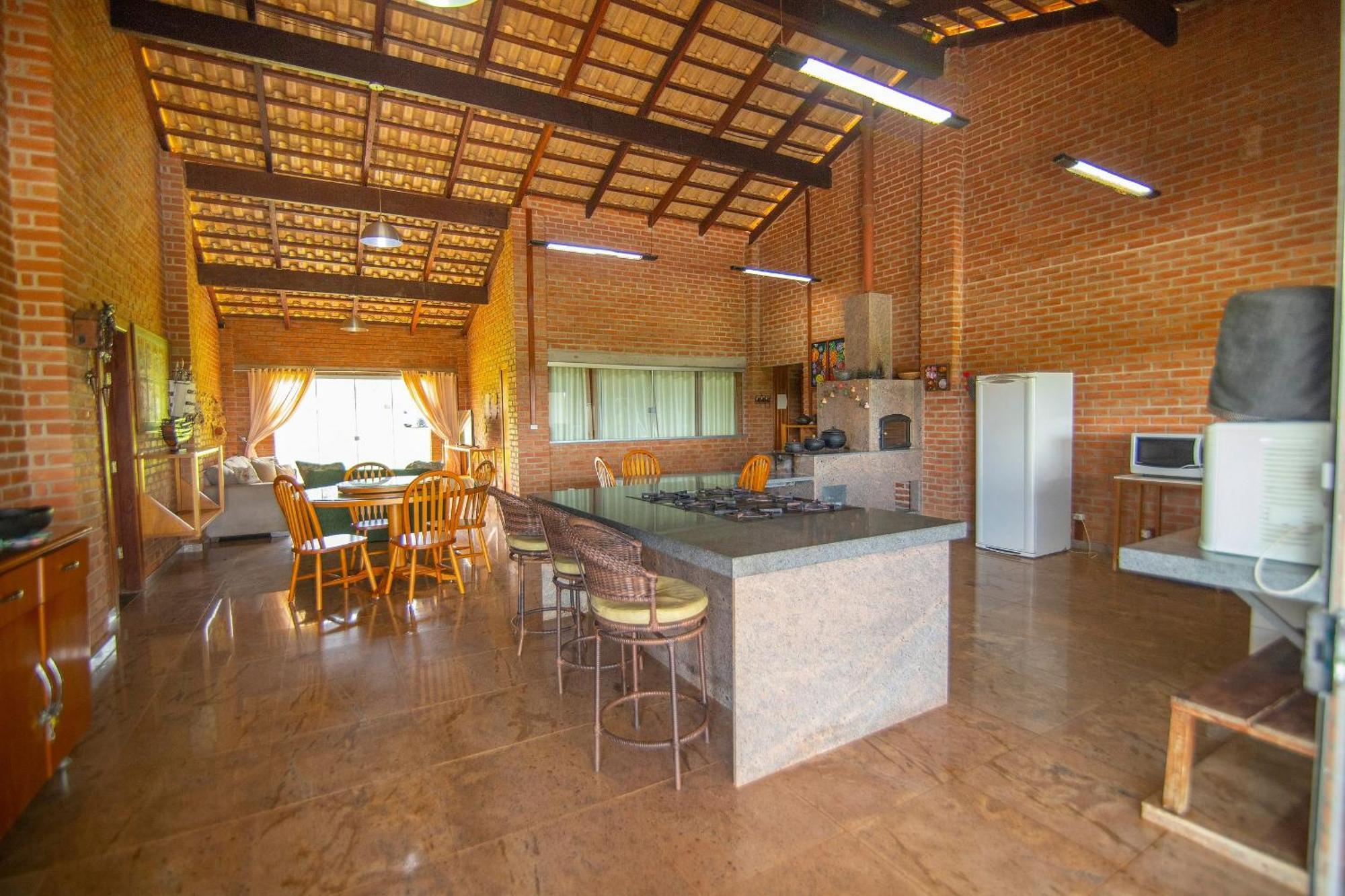 Recanto De Lazer C/ Piscina, Bar Molhado E Sinuca Caldas Novas