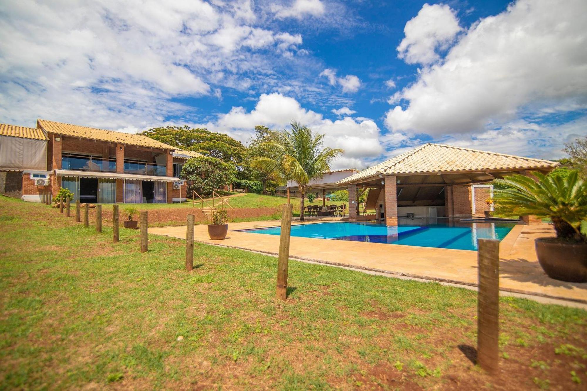 Recanto De Lazer C/ Piscina, Bar Molhado E Sinuca Caldas Novas
