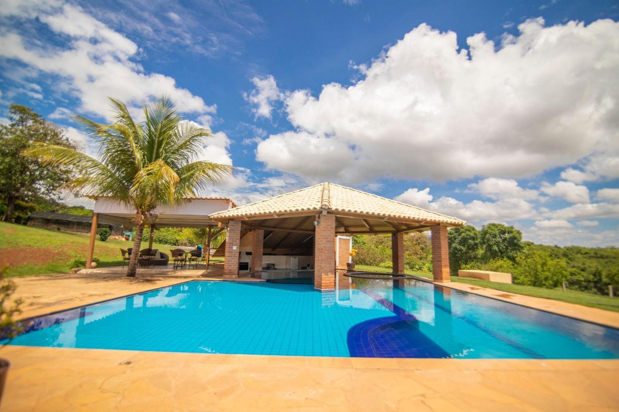 Recanto De Lazer C/ Piscina, Bar Molhado E Sinuca * Caldas Novas
